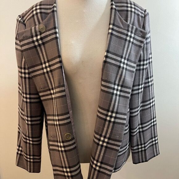 Woman’s 100% Wool Blazer | Vintage Blazer | Made In Canada | Women’s Wool Blazer - Picture 13 of 17